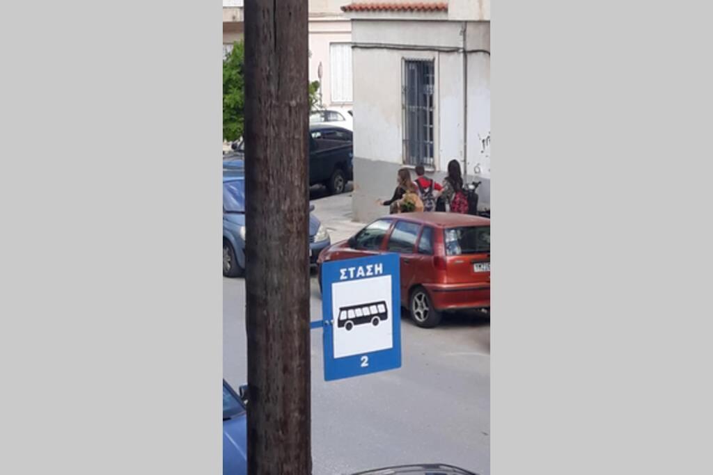 Bilocale - Δίχωρο Διαμέρισμα Δίπλα Στα Ψηλαλώνια パトラ エクステリア 写真